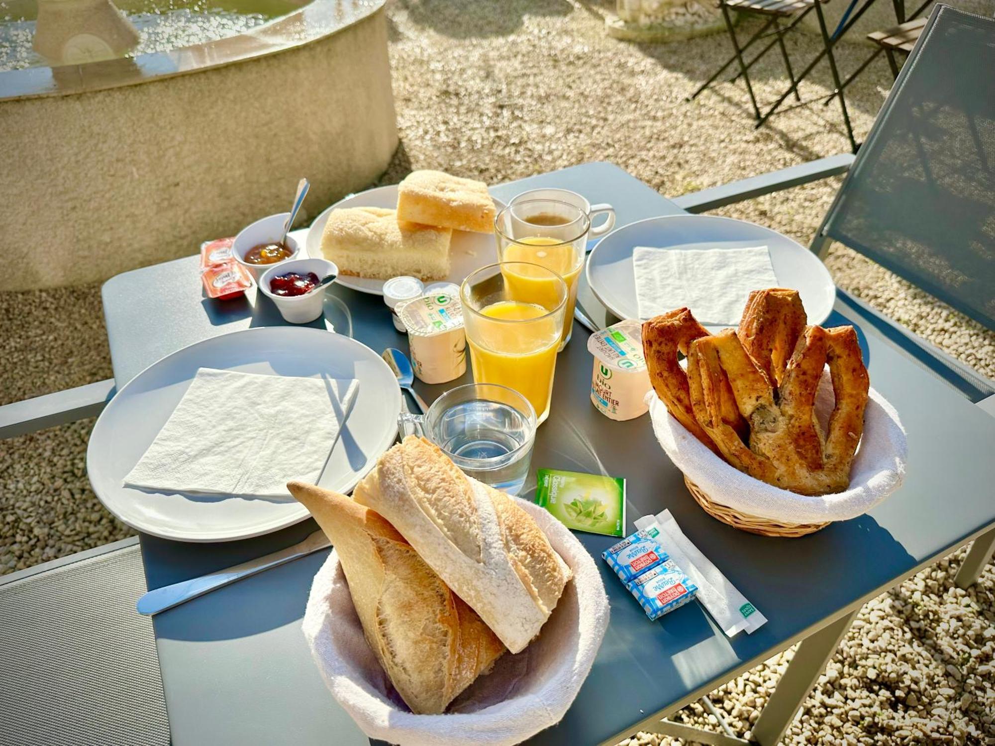 Les Appartements Du Mas - Rose Marie Aigues-Mortes Luaran gambar