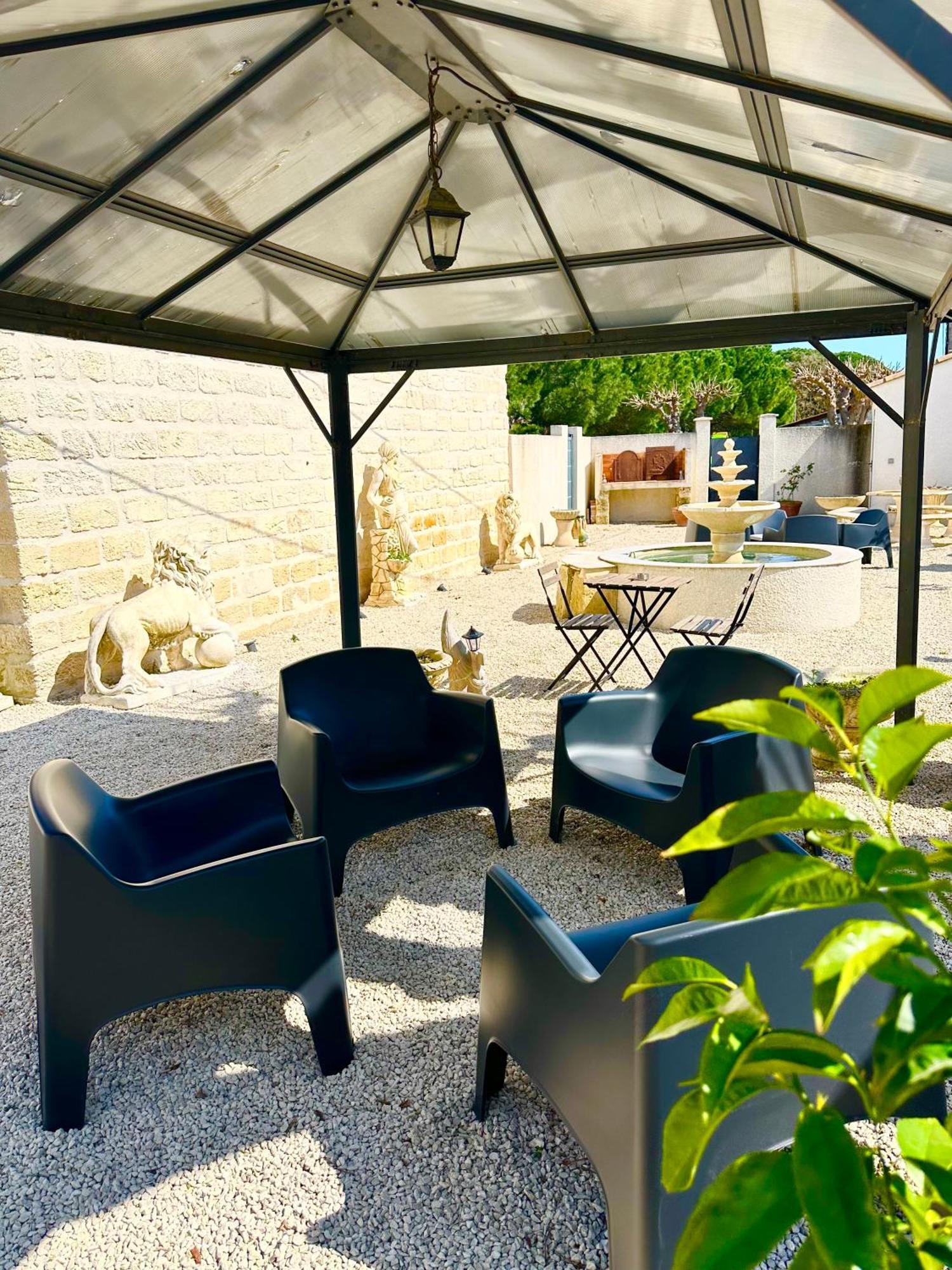 Les Appartements Du Mas - Rose Marie Aigues-Mortes Luaran gambar